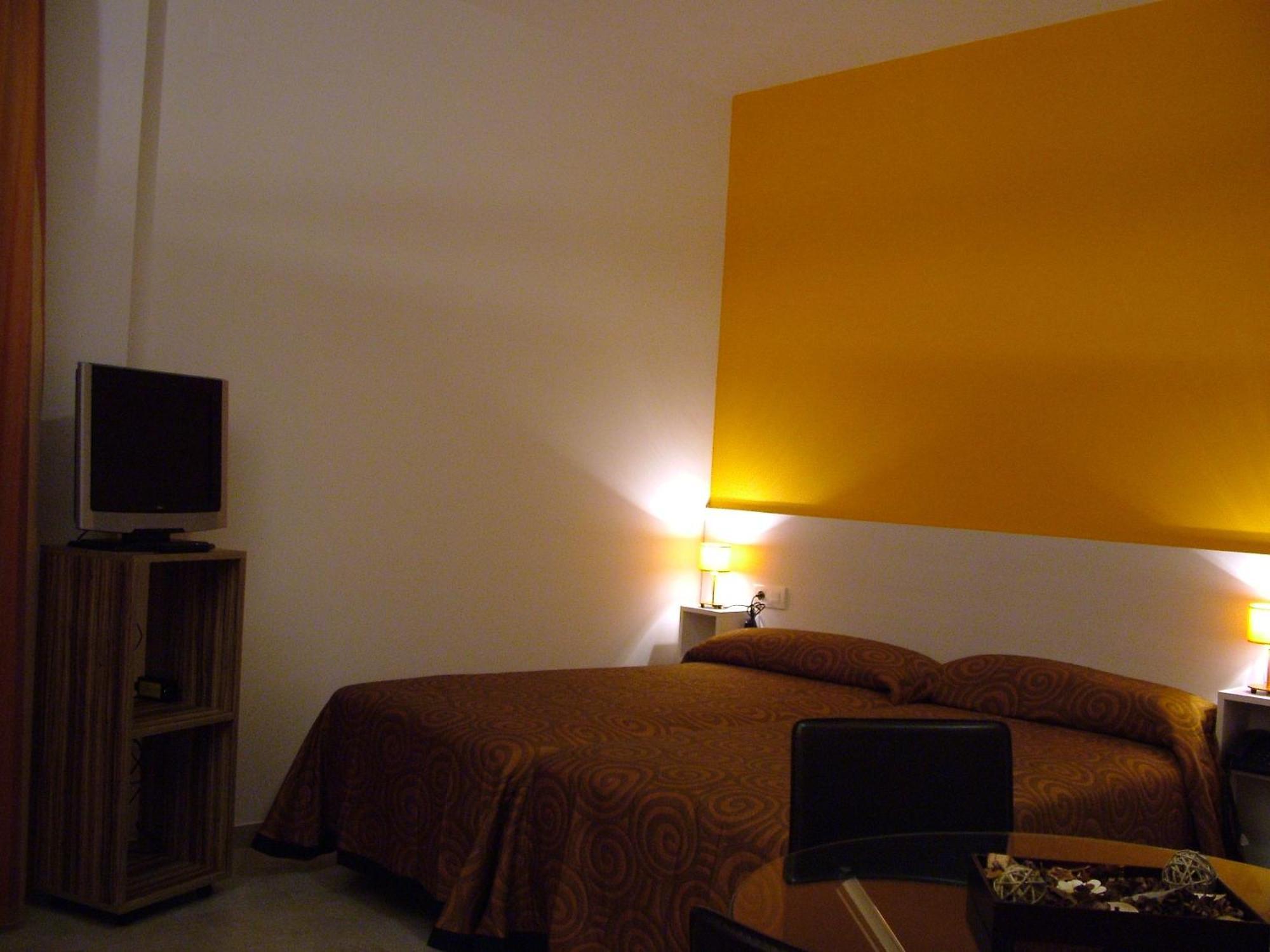 Llave De Granada Apartment Alcala La Real Phòng bức ảnh